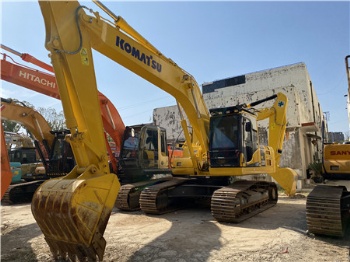 Komatsu PC220-8 Excavator