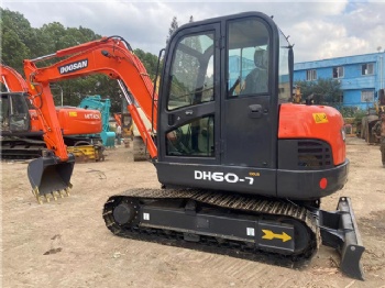 Used Doosan DH60 Excavator