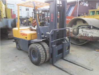 Used TCM FD50 Forklift