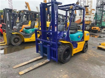 Used Komatsu FD30 Forklift