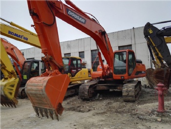 Used Doosan DH300 Excavator