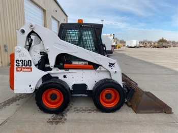 BOBCAT S300 Skid Steer Loader