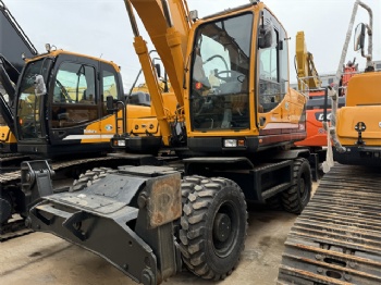 HYUNDAI 210W-9 Excavator