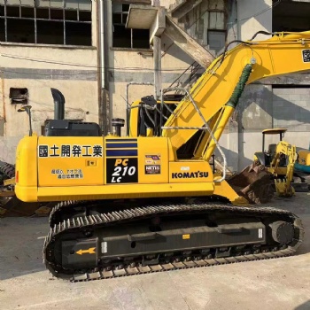 Komatsu PC210-8 Excavator