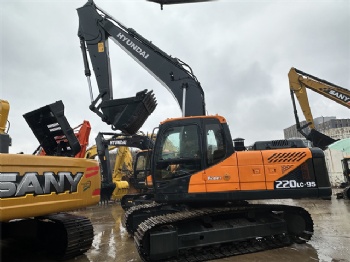 HYUNDAI 220LC-9S Excavator