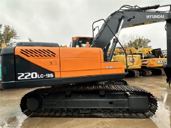 HYUNDAI 220LC-9S Excavator