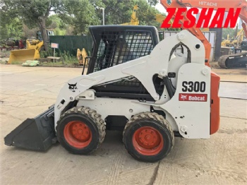 BOBCAT S300 Skid Steer Loader