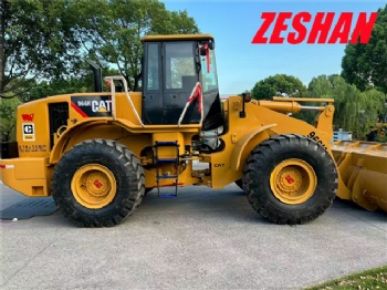 CAT 966H wheel loader